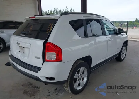 2012 Jeep Compass Latitude z USA, uszkodzony, nr VIN 1C4NJCEA5CD719327